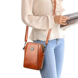 RIVIERA CITY WALLET BAG