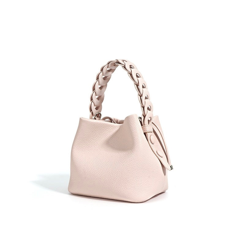 VERSATILE BUCKET HANDBAG