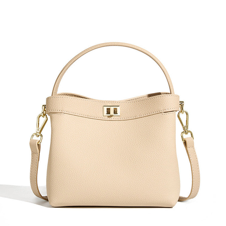 ANGOLA BUCKET BAG