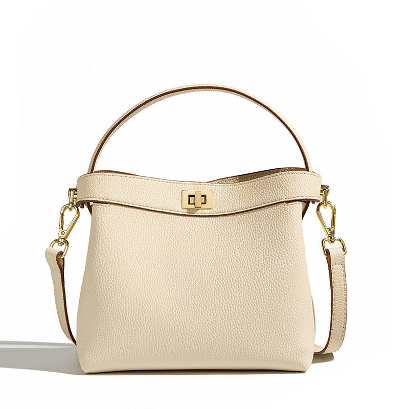 ANGOLA BUCKET BAG