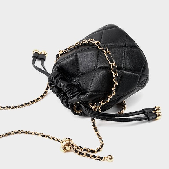THE FEELING BUCKET HANDBAG