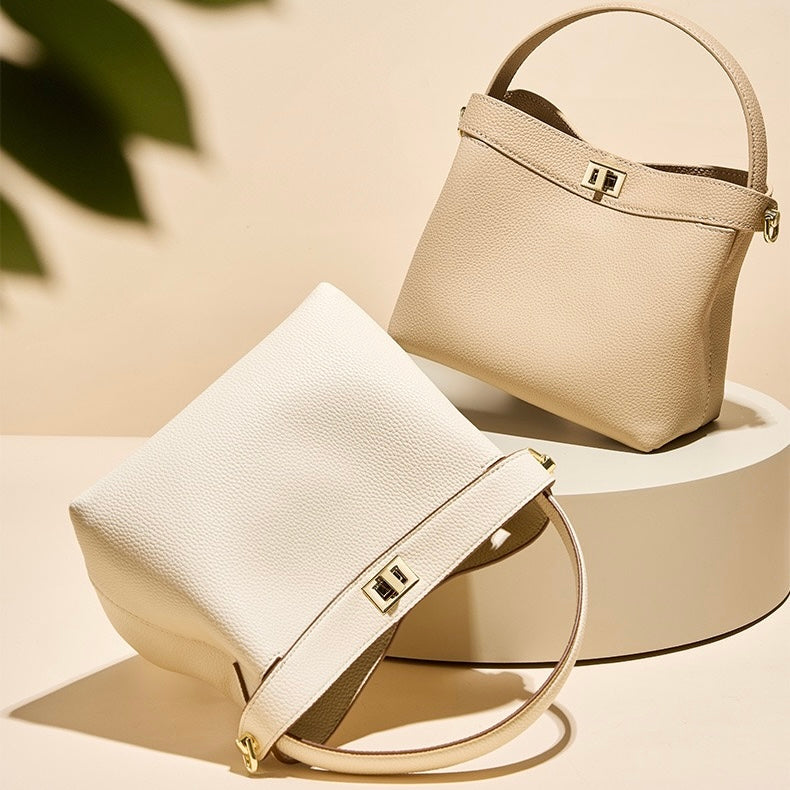 ANGOLA BUCKET BAG