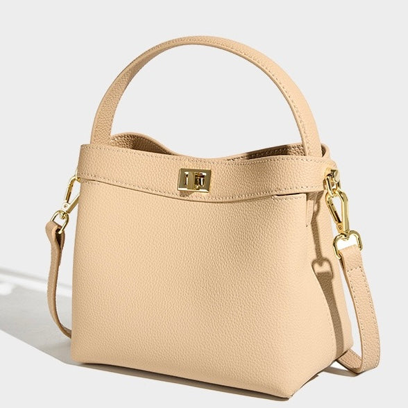 ANGOLA BUCKET BAG