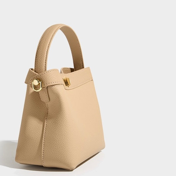 ANGOLA BUCKET BAG