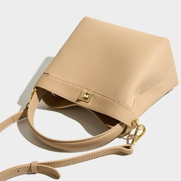 ANGOLA BUCKET BAG