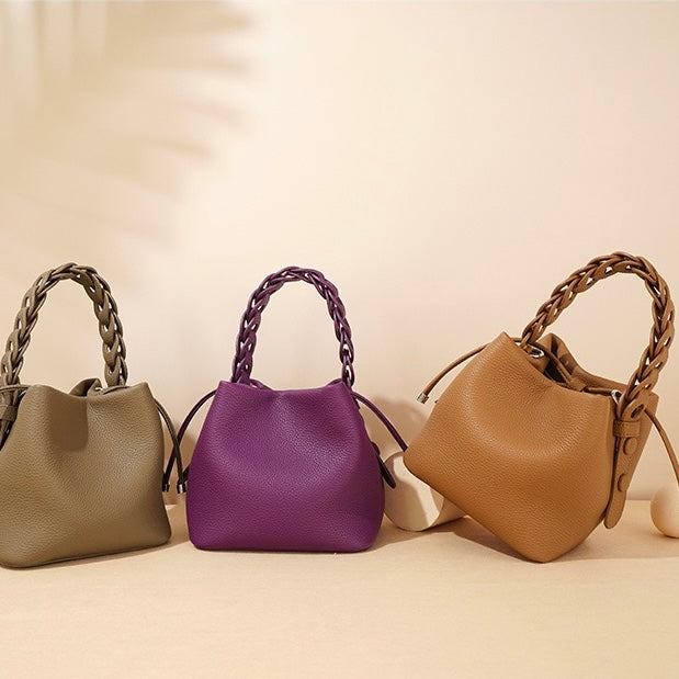 VERSATILE BUCKET HANDBAG