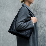 WOVEN SHOULDERBAG