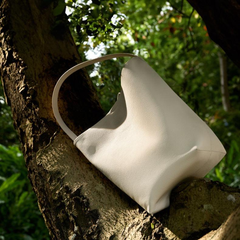 LAURINDA BUCKET TOTE BAG