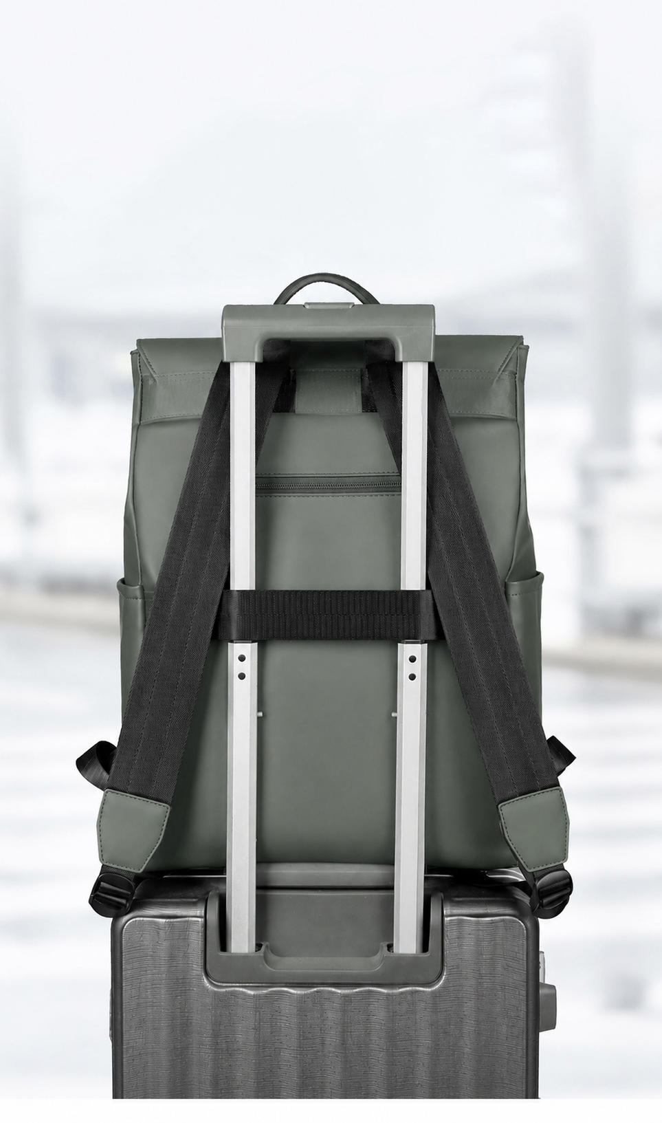 TECH BACKPACK
