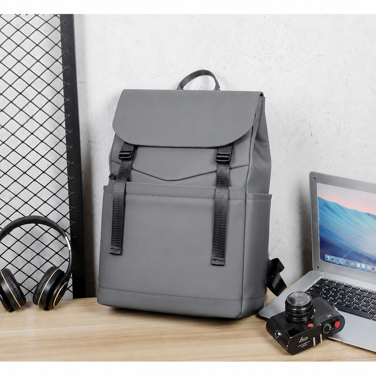 TECH BACKPACK