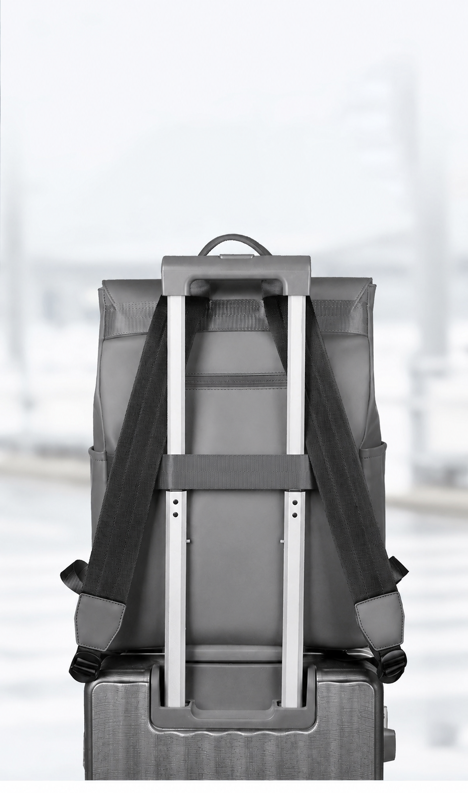 TECH BACKPACK