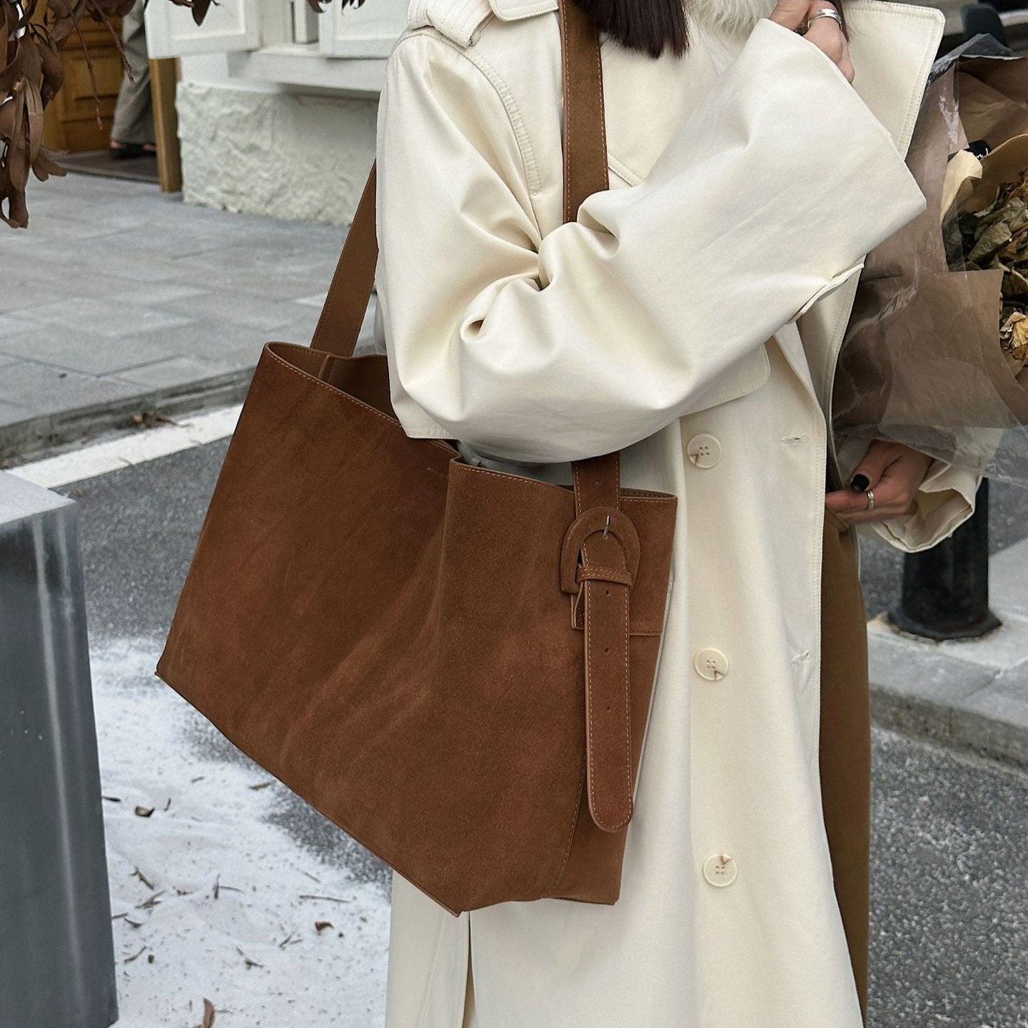 OPHELIA SUEDE SHOULDERBAG