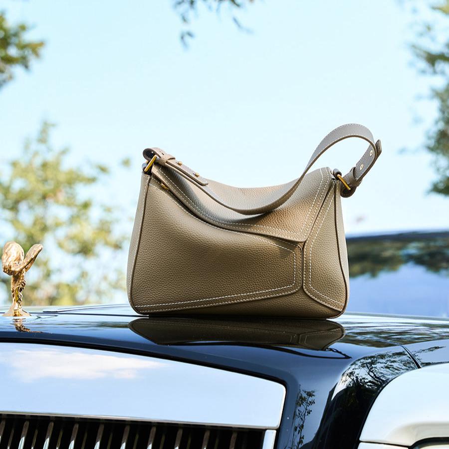 SUSANNA SHOULDERBAG