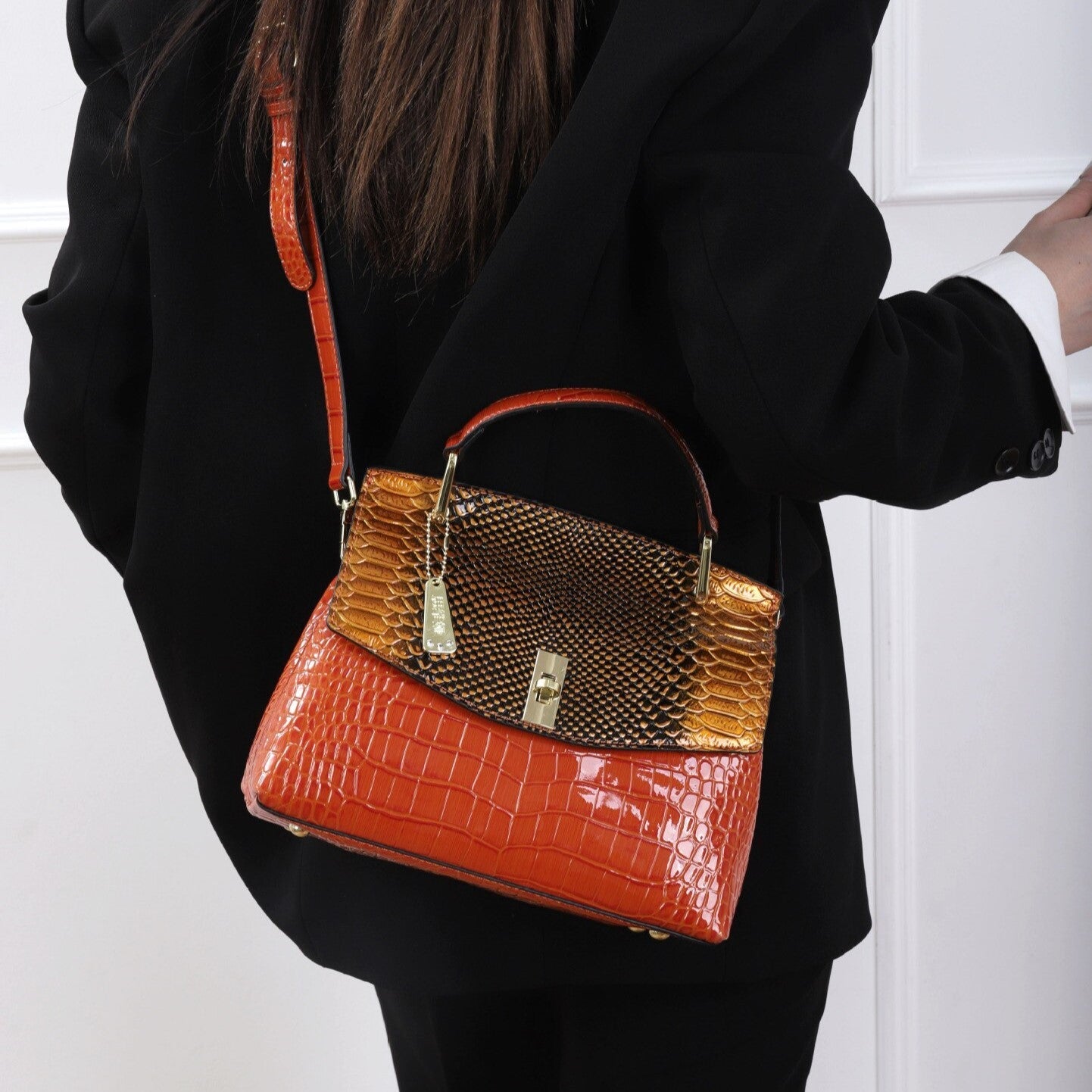 HERRICH SHOULDER BAG