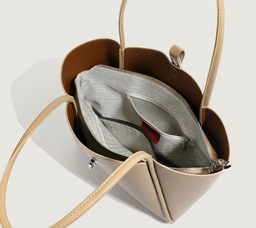 NALVIA COMMUTER BUCKET TOTE