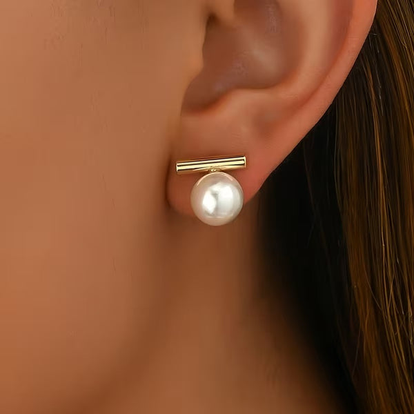 SARAH PEARL EARRING