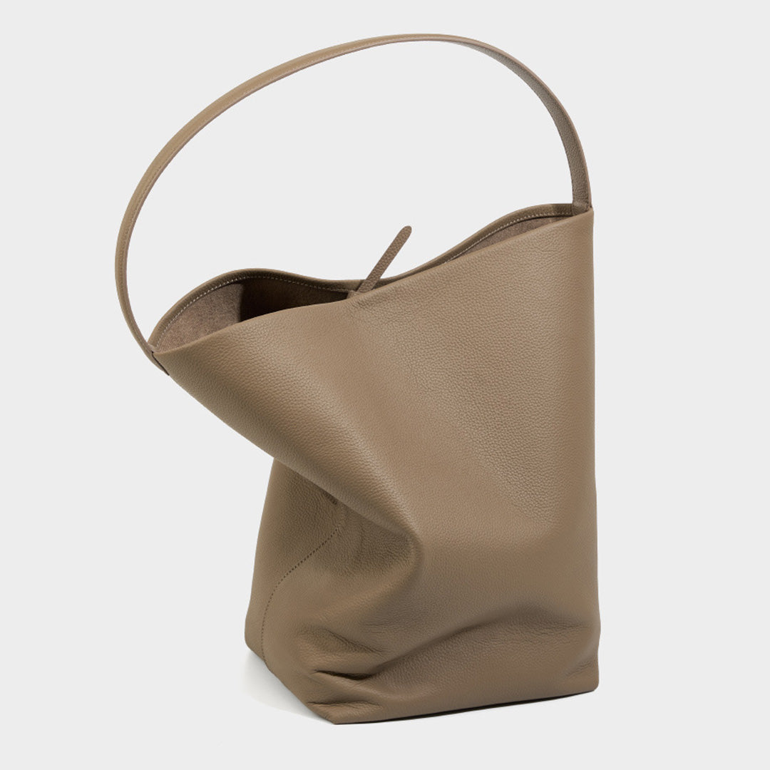 LAURINDA BUCKET TOTE BAG