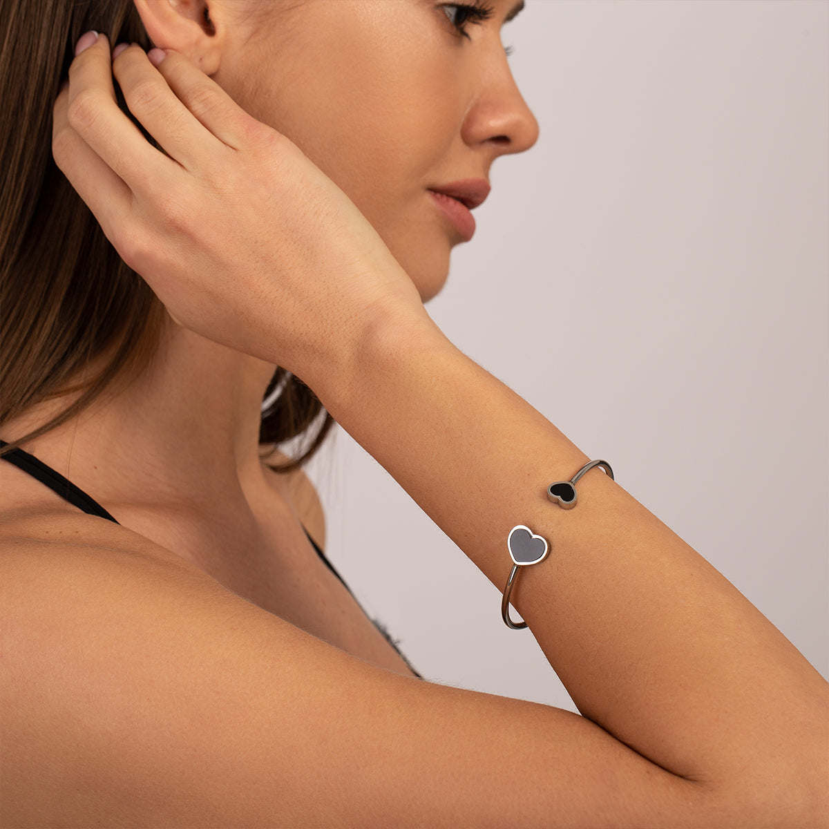 DOUBLE BLACK HEART BRACELET